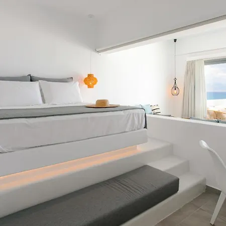 Seanfinity Beachfront Suites Mikri Vigla Extérieur photo