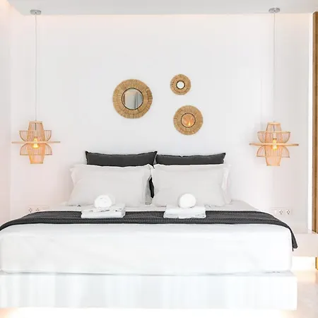 Seanfinity Beachfront Suites Mikri Vigla Extérieur photo