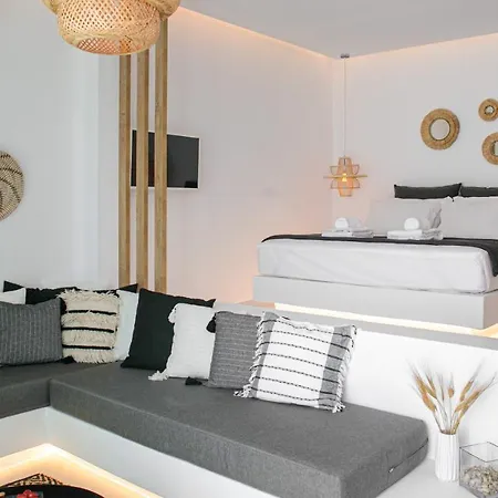 Seanfinity Beachfront Suites Mikri Vigla Extérieur photo