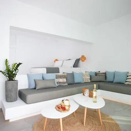 Seanfinity Beachfront Suites Mikri Vigla Extérieur photo